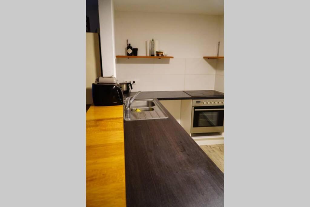 Gemütliche 3-ZKB WC SouterrainWohnung in Bestlage Hamburg Exterior foto