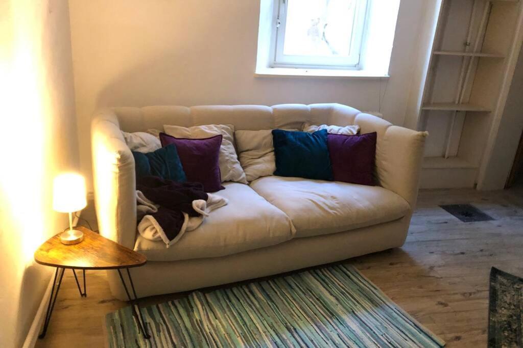Gemütliche 3-ZKB WC SouterrainWohnung in Bestlage Hamburg Exterior foto