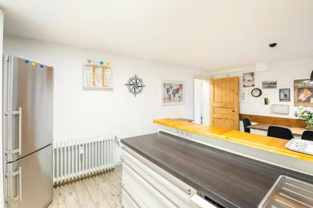 Gemütliche 3-ZKB WC SouterrainWohnung in Bestlage Hamburg Exterior foto