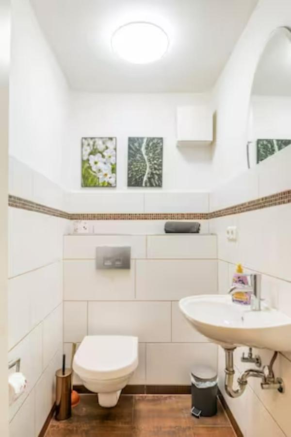 Gemütliche 3-ZKB WC SouterrainWohnung in Bestlage Hamburg Exterior foto